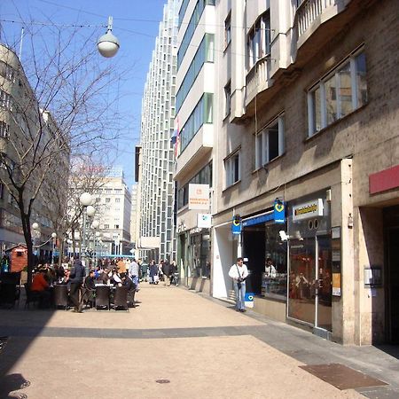 Apartment Atrium Plaza Zagreb Oda fotoğraf